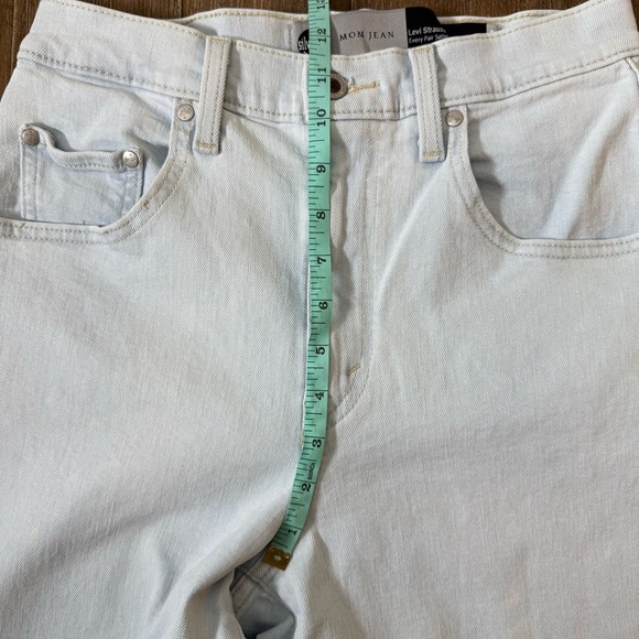 Levi's® Women's Silver Tab High Waisted Mom Jeans Tapered Light - Picture 5 of 16